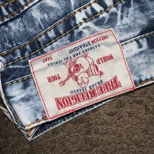 men’s straight acid wash true religion jeans
